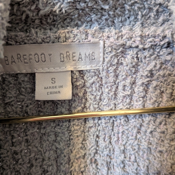 Barefoot Dreams Soft Gray Cardigan - Picture 7 of 7